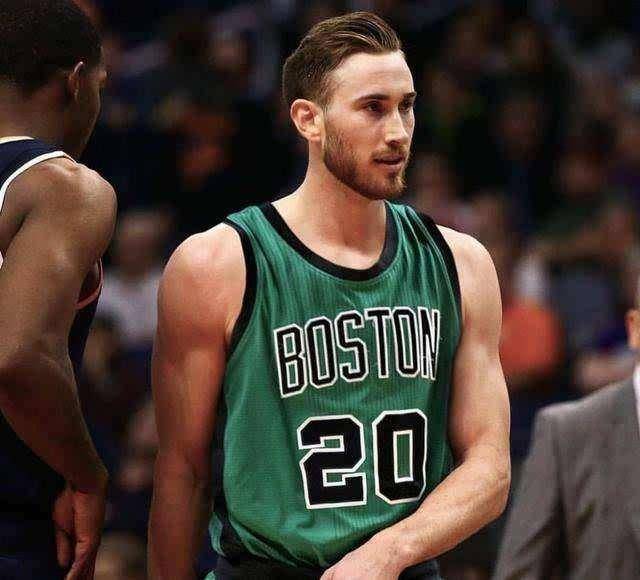 库班揭秘卖队更多内幕：经营独行侠亏了几亿美元 23个赛季就两年赚钱.