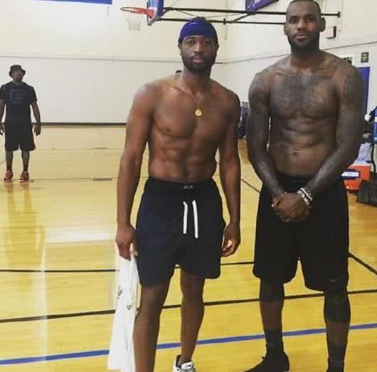 她喜欢分析 她喜欢分析