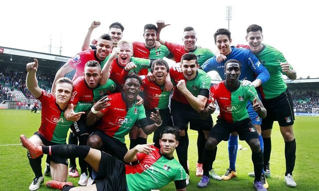 高回报的首 高回报的首